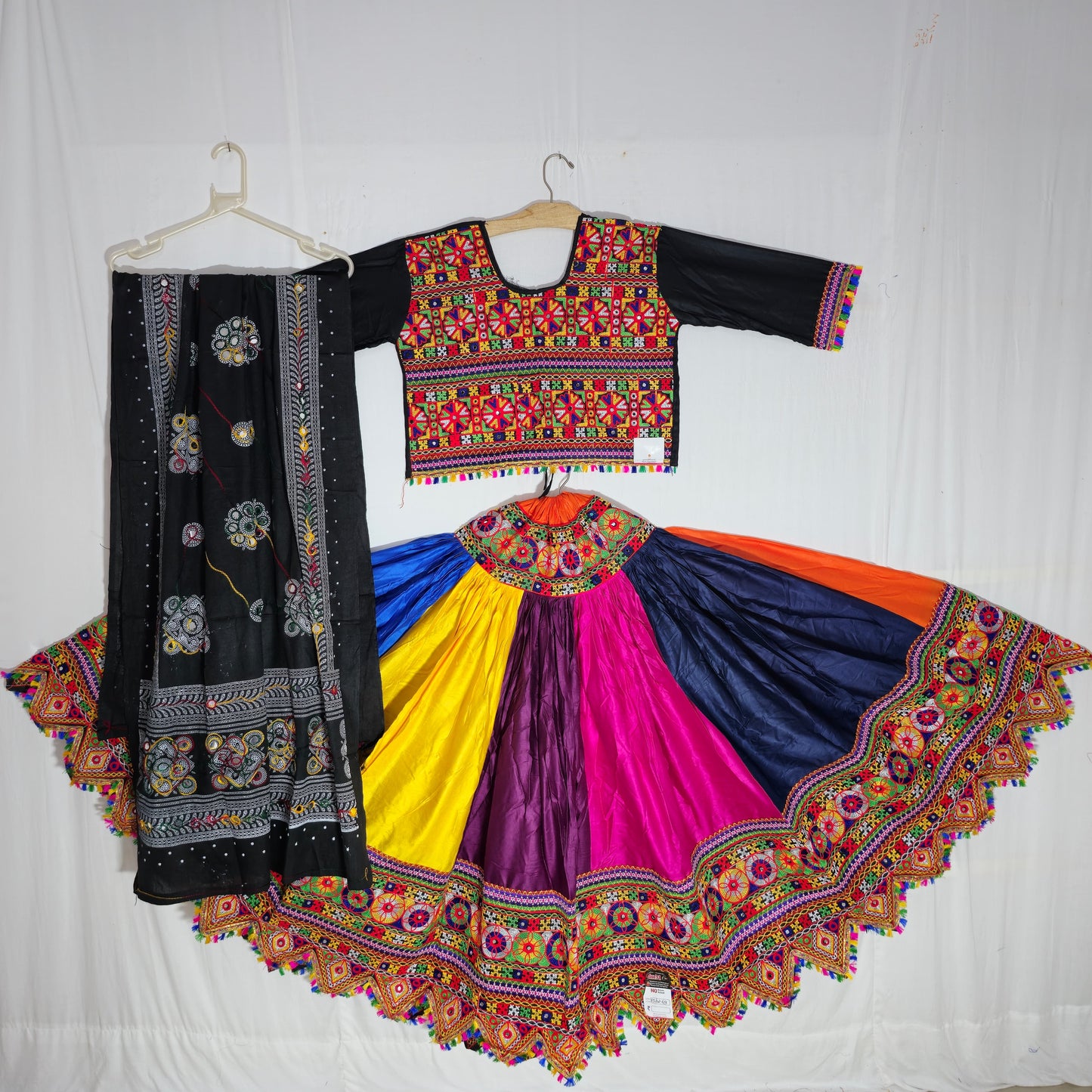 Freesize Navvrang Doubegher Chaniya Choli