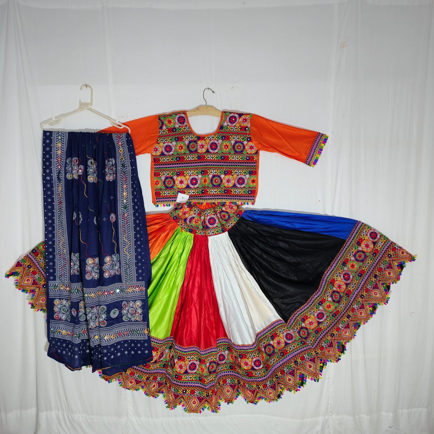 Freesize Navvrang Doubegher Chaniya Choli